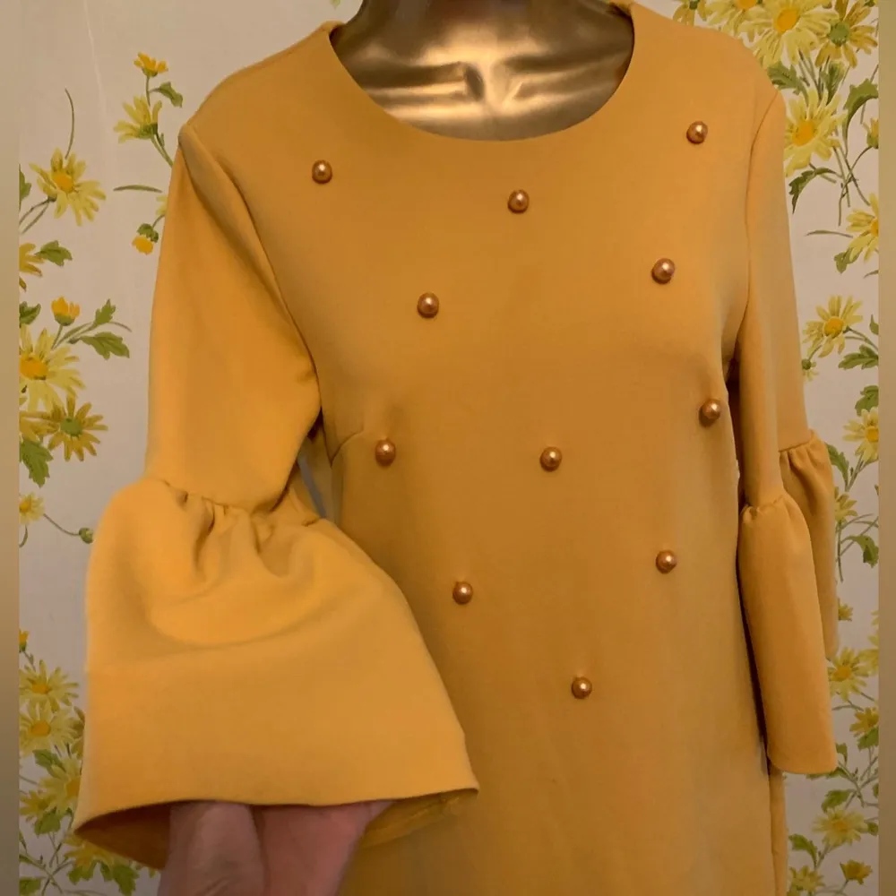Pearl beaded bell sleeve midi dress mustard size M - Image 3