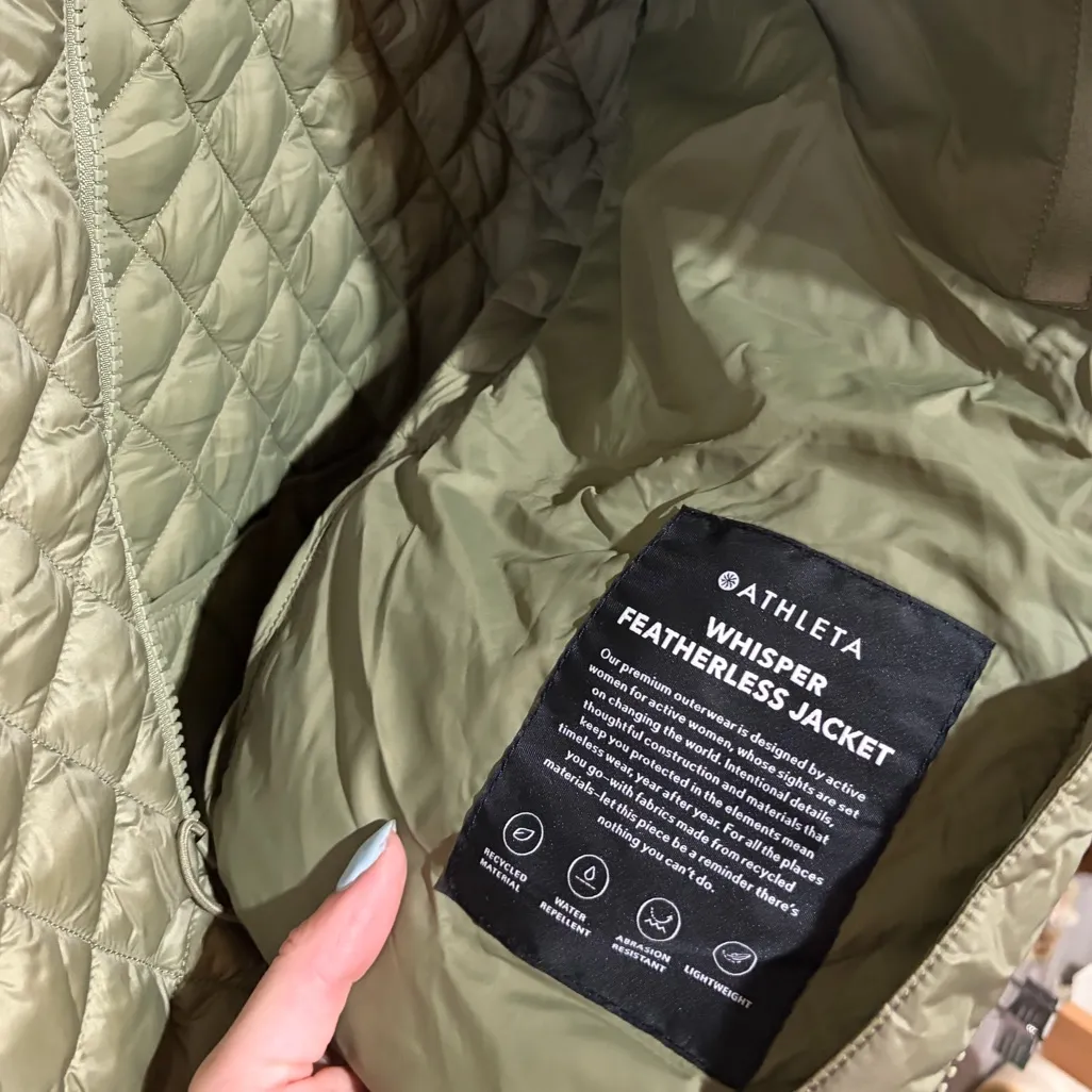 Athleta  Whisper Featherless Puffer Jacket - Image 6