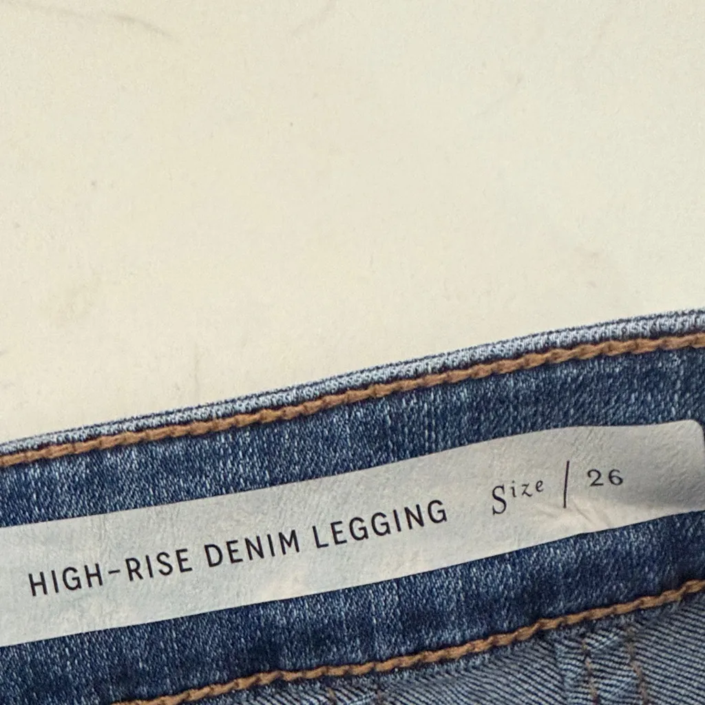 Pilcro and the Letterpress Anthropologie cut off Jean shorts size 26 - Image 8