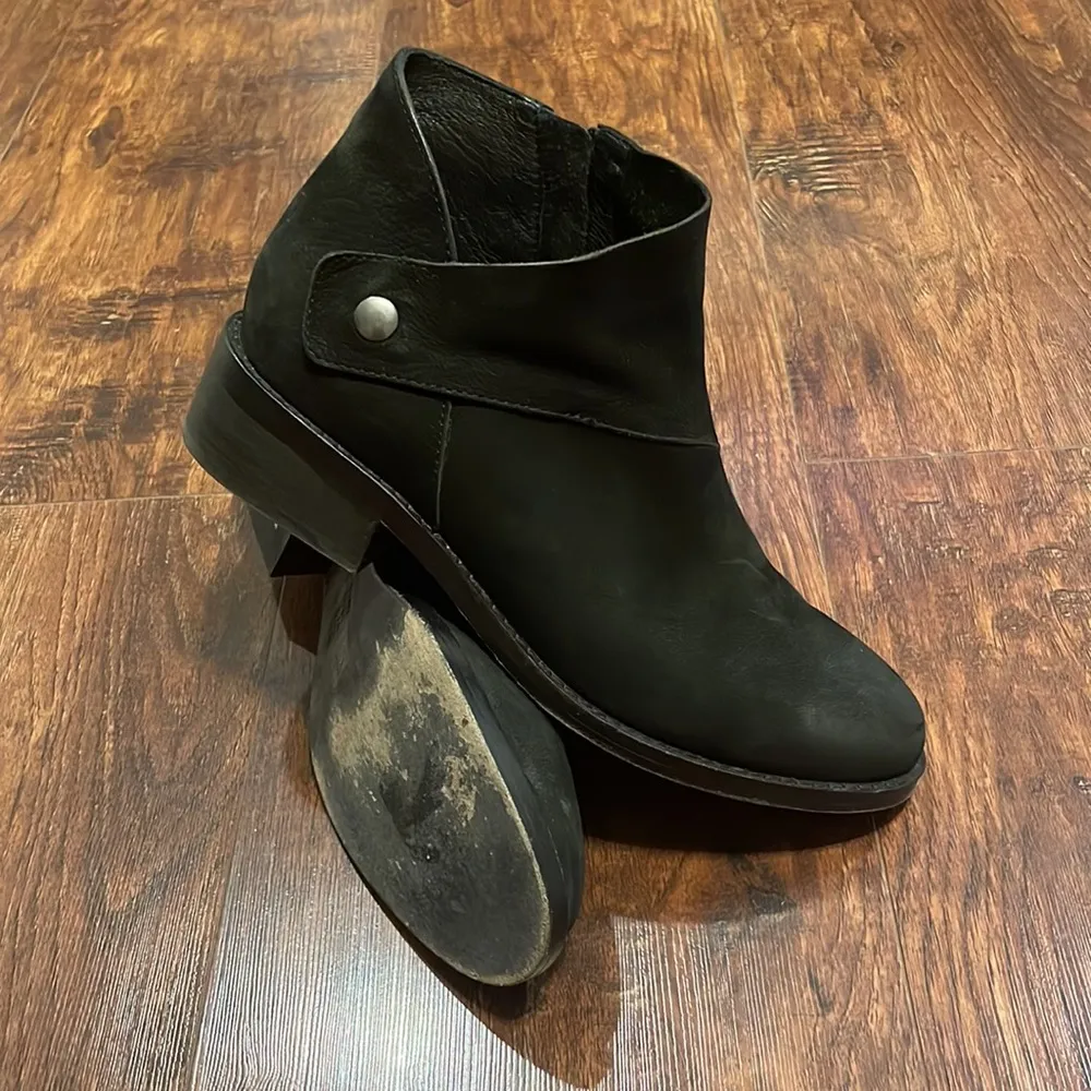 Eileen Fisher Billie leather ankle boot - Image 8