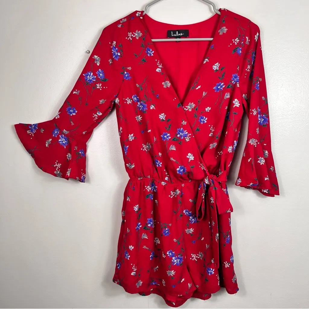 Lulus‎ Bronwen Red Floral Tie Waist Flounce Sleeve Romper SMALL - Image 5