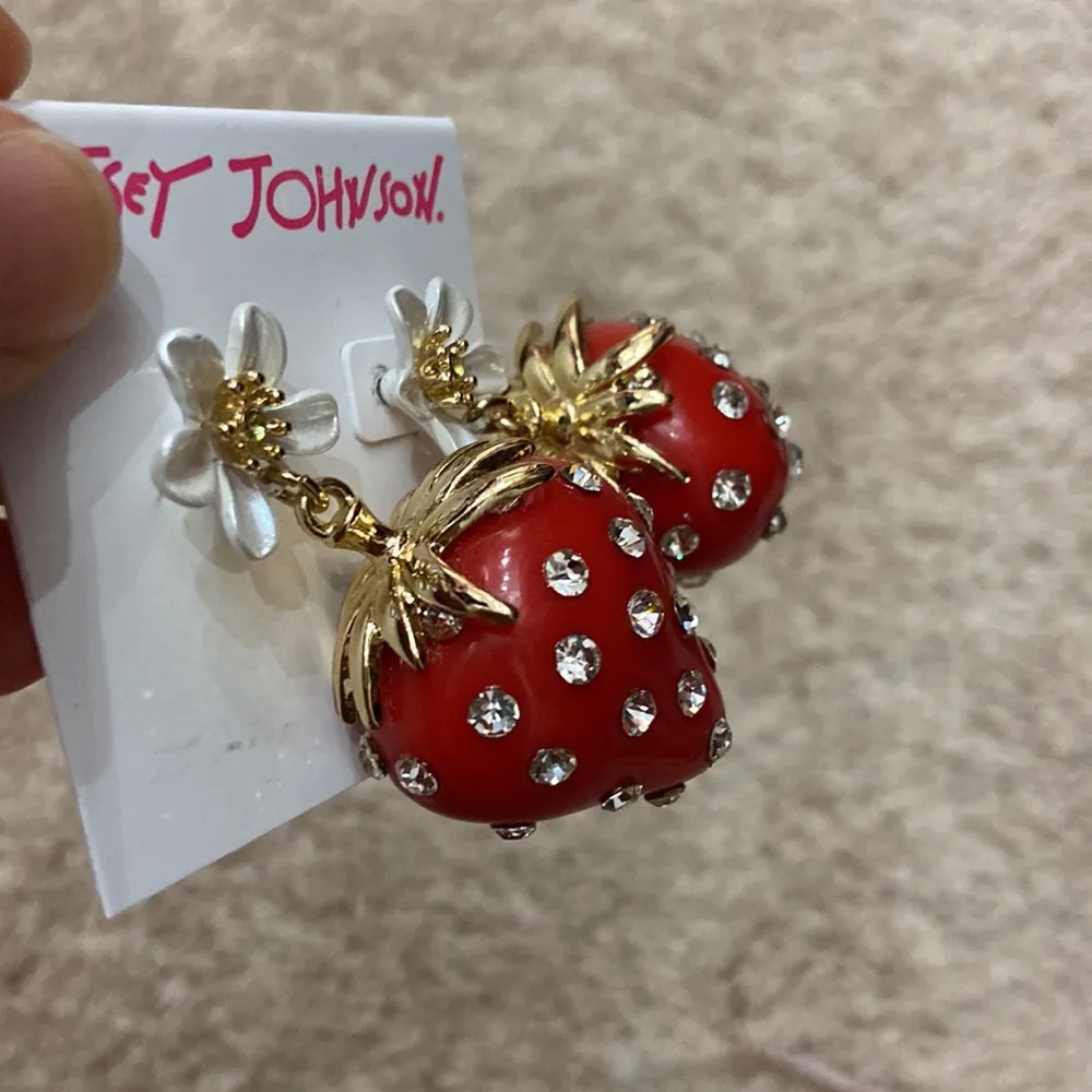 Betsey Johnson strawberry earrings - Image 5