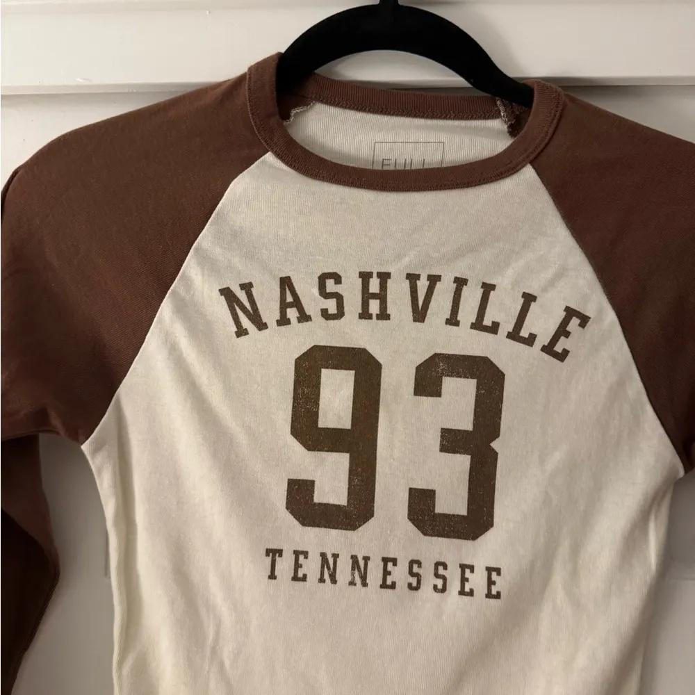 Full Tilt Brown and Cream Nashville Graphic Baby Tee - Image 2