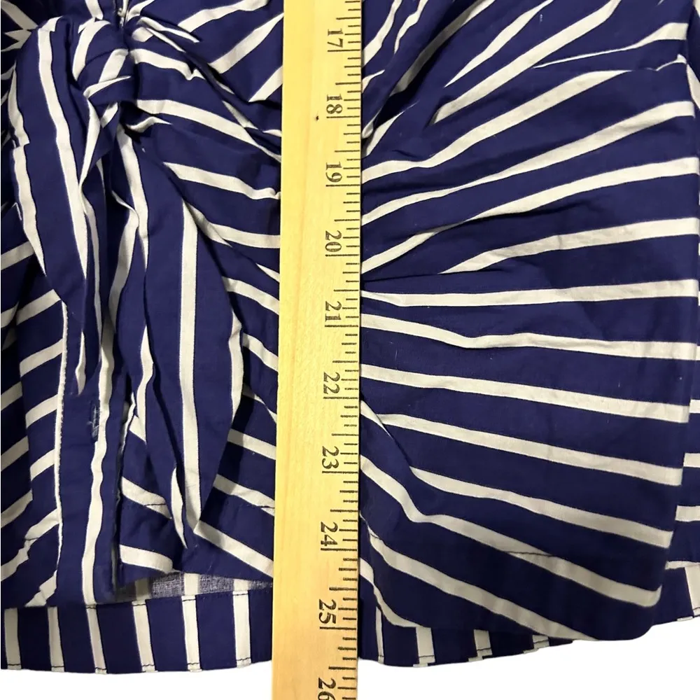 Liz Claiborne Career Sleeveless
Striped Tie Front Top Blouse size xl - Image 6