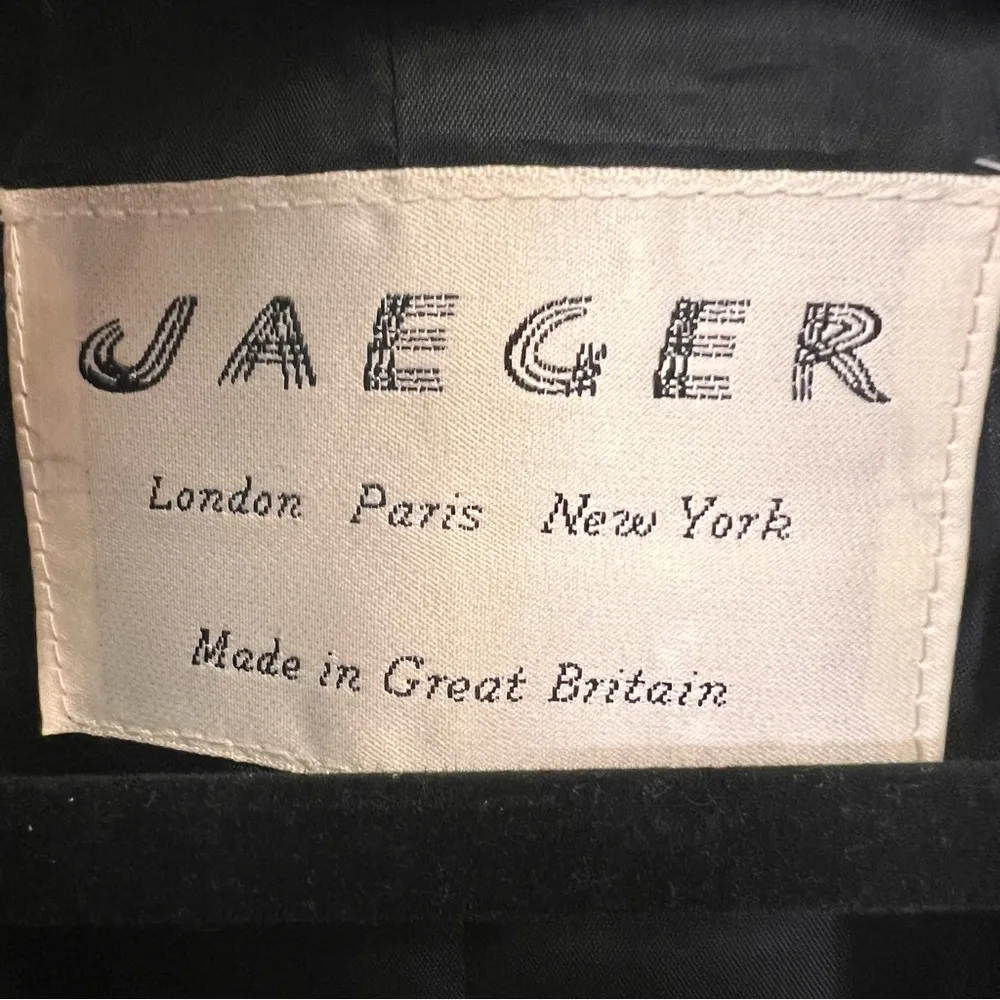 VTG Jaeger Patterned Glitter Blazer with Gold Buttons size 10 - Image 8