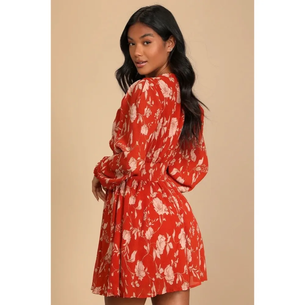 NWT lulus rust floral deep v dress - Image 2
