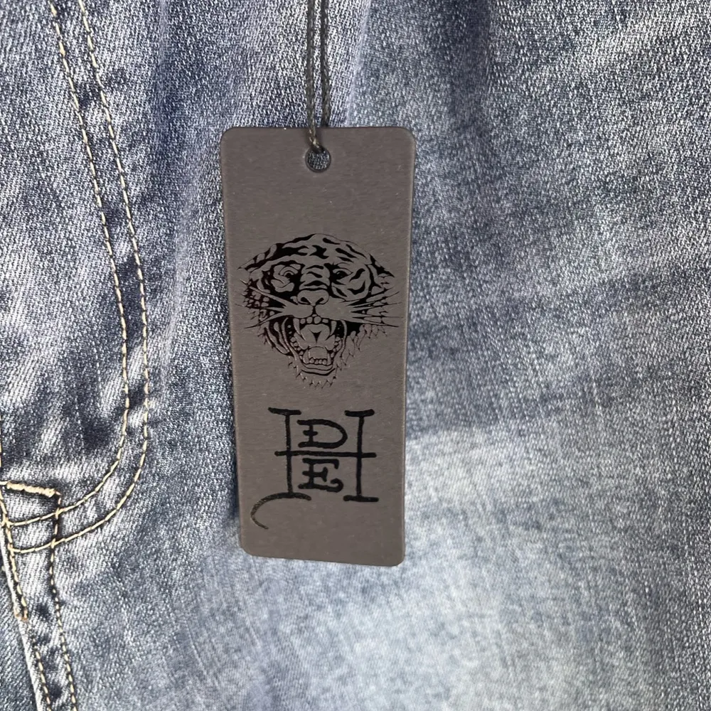 🔥 NWT Ed Hardy Iconic Embroidered Dragon/Eagle & Script Jeans - Y2K Essential! 🔥 - Image 3