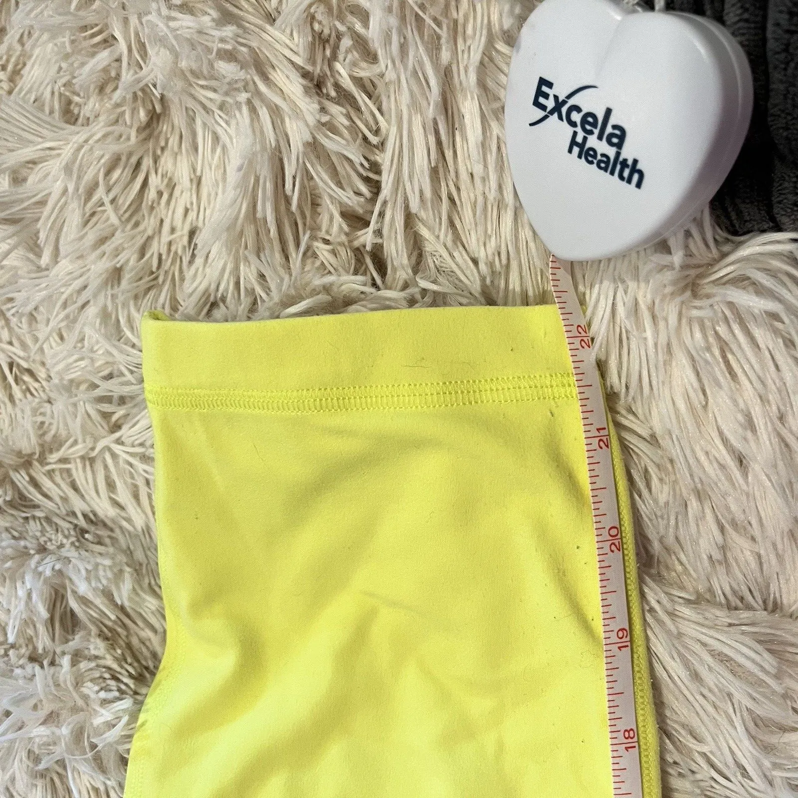 LULULEMON High Rise 22’’ inseam Bright Yellow Green Leggings Women’s Size 14 - Image 10