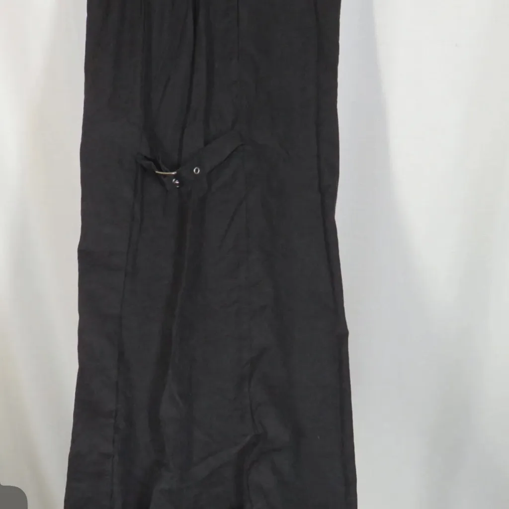NWT Halara dark gray/black side leg suede feel pant with side buckles. Size M - Image 3