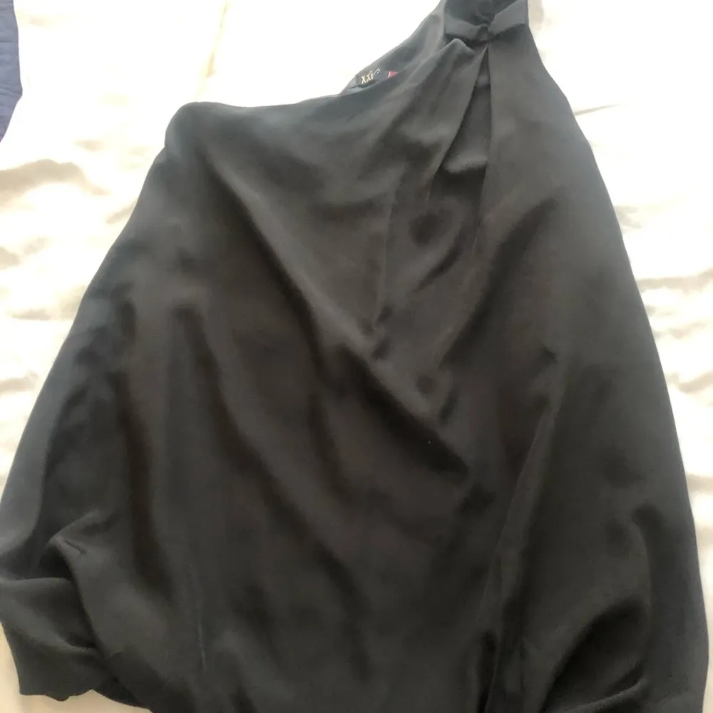 Forever 21 One Shoulder Bubble Dress Black L NWOT - Image 5