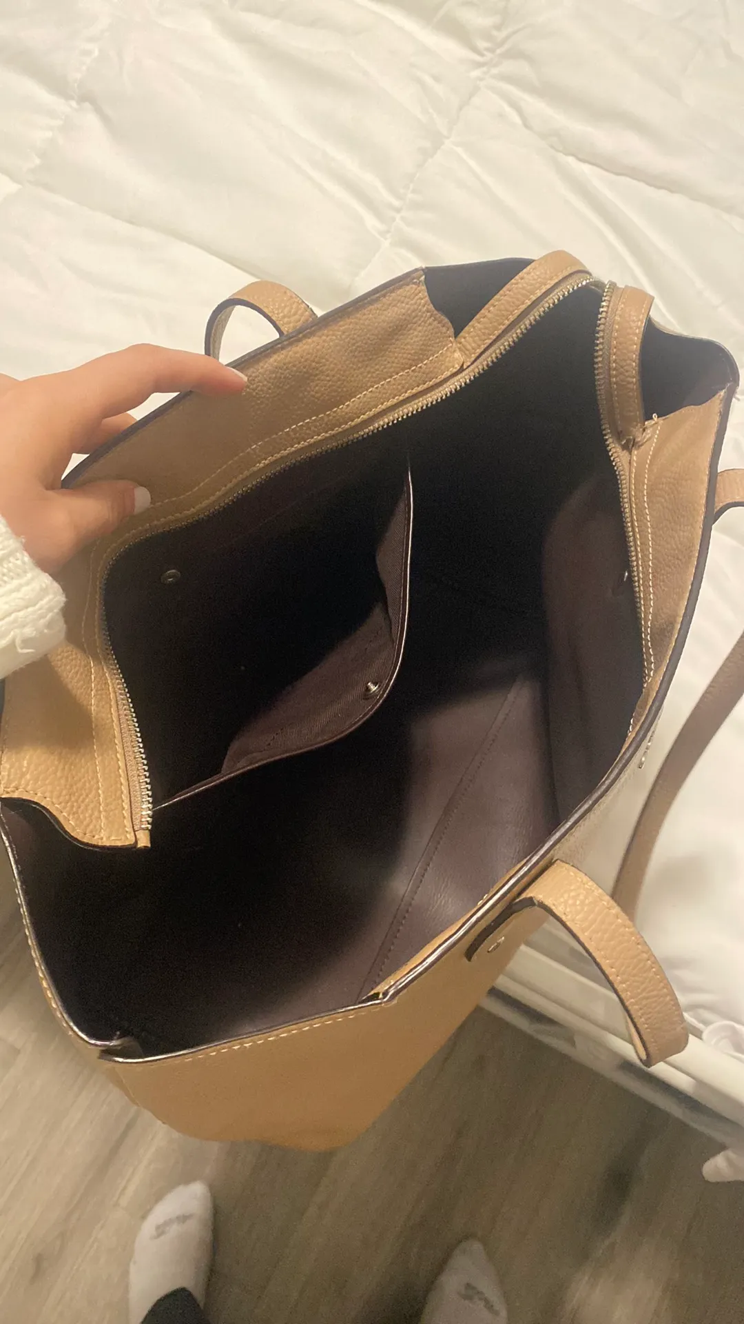 Coach Tote Handbag Tan - Image 5