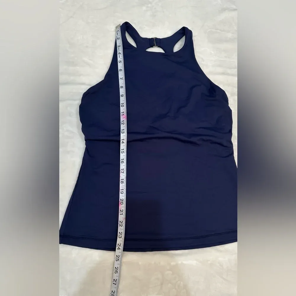 Athleta Navy Blue Women's Swim/Workout Top Size 38D/DD - Image 2