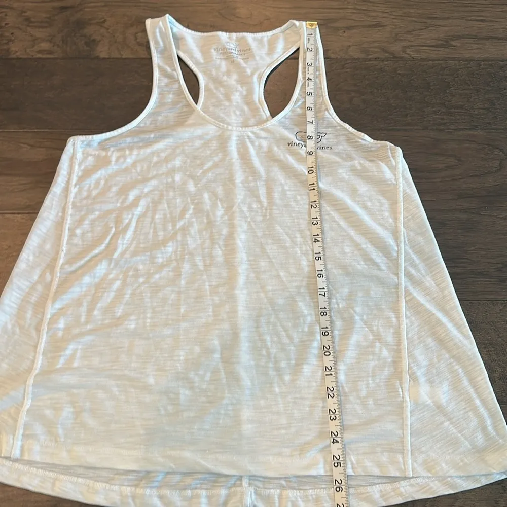 Vineyard Vines Performance Whale Tank Top Sz M - Image 6
