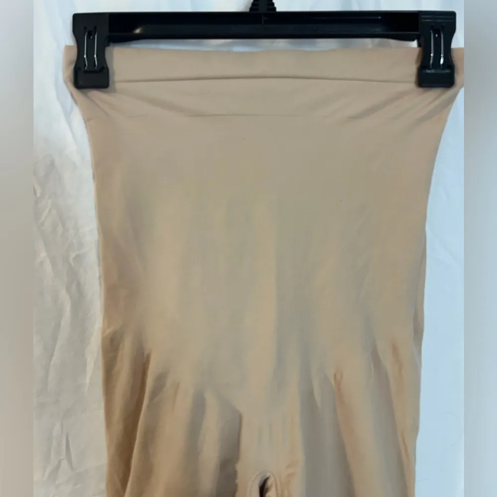 Spanx High-Waisted Mid-Thigh Short size size 2x - Image 8