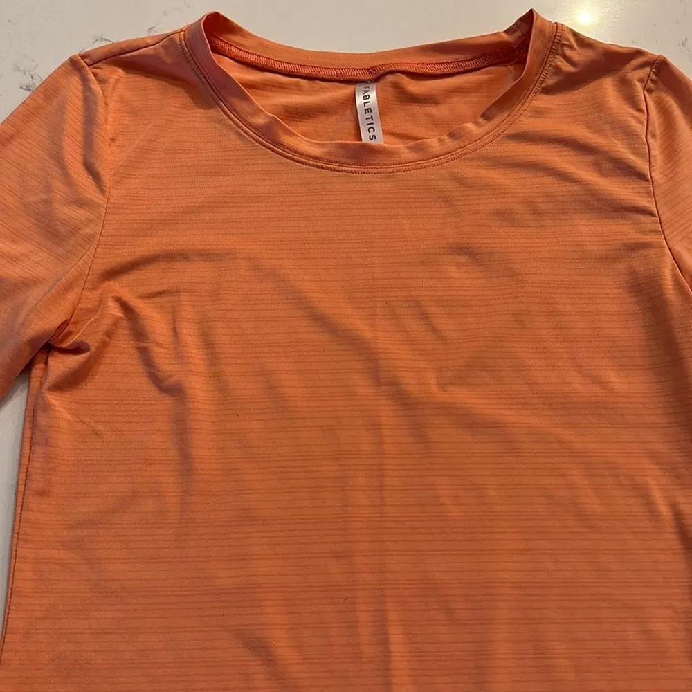 Fabletics Orange Long Sleeve Athletic Top Size Women's XS - Image 2