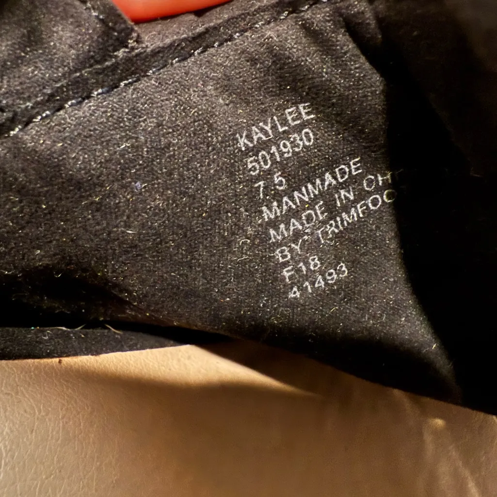 Lindsay Phillips Black Mules with Ruffle Detail Size 7.5 - Image 6