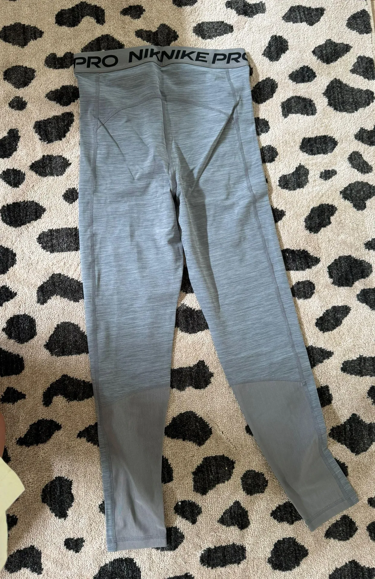NWOT  pro leggings - Image 2