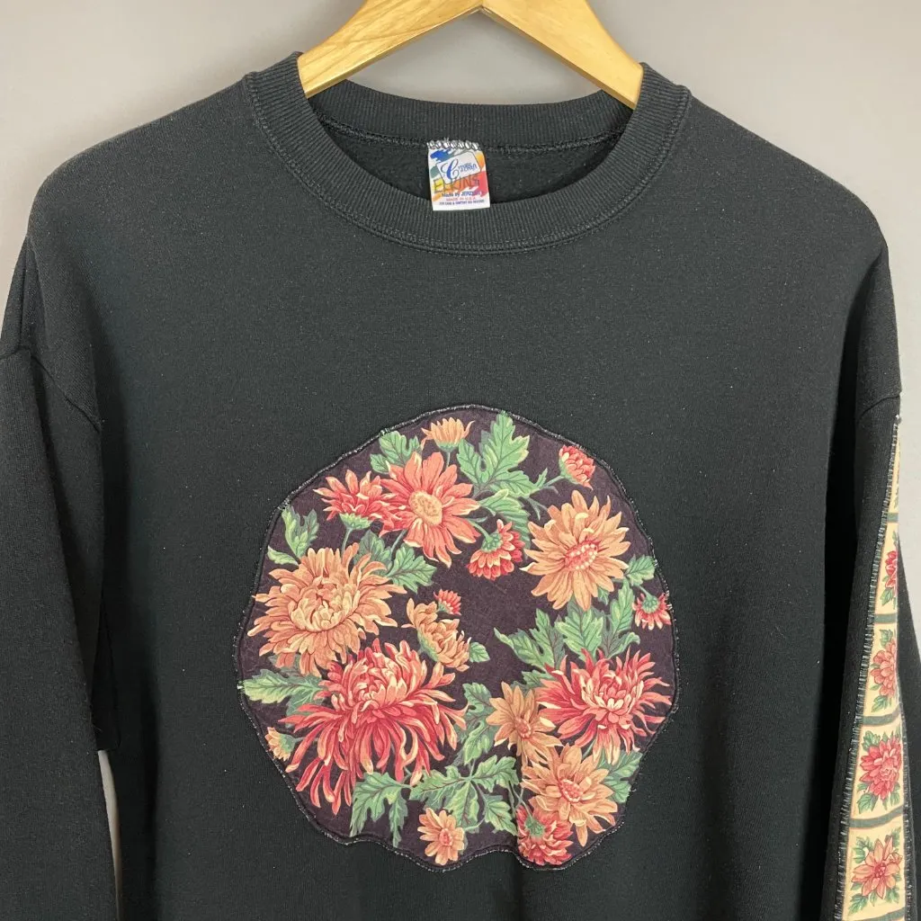 Vintage Sweatshirt Floral Applique DIY Size‎ Large Women Unisex Twee 90s Jerzees Black - Image 3
