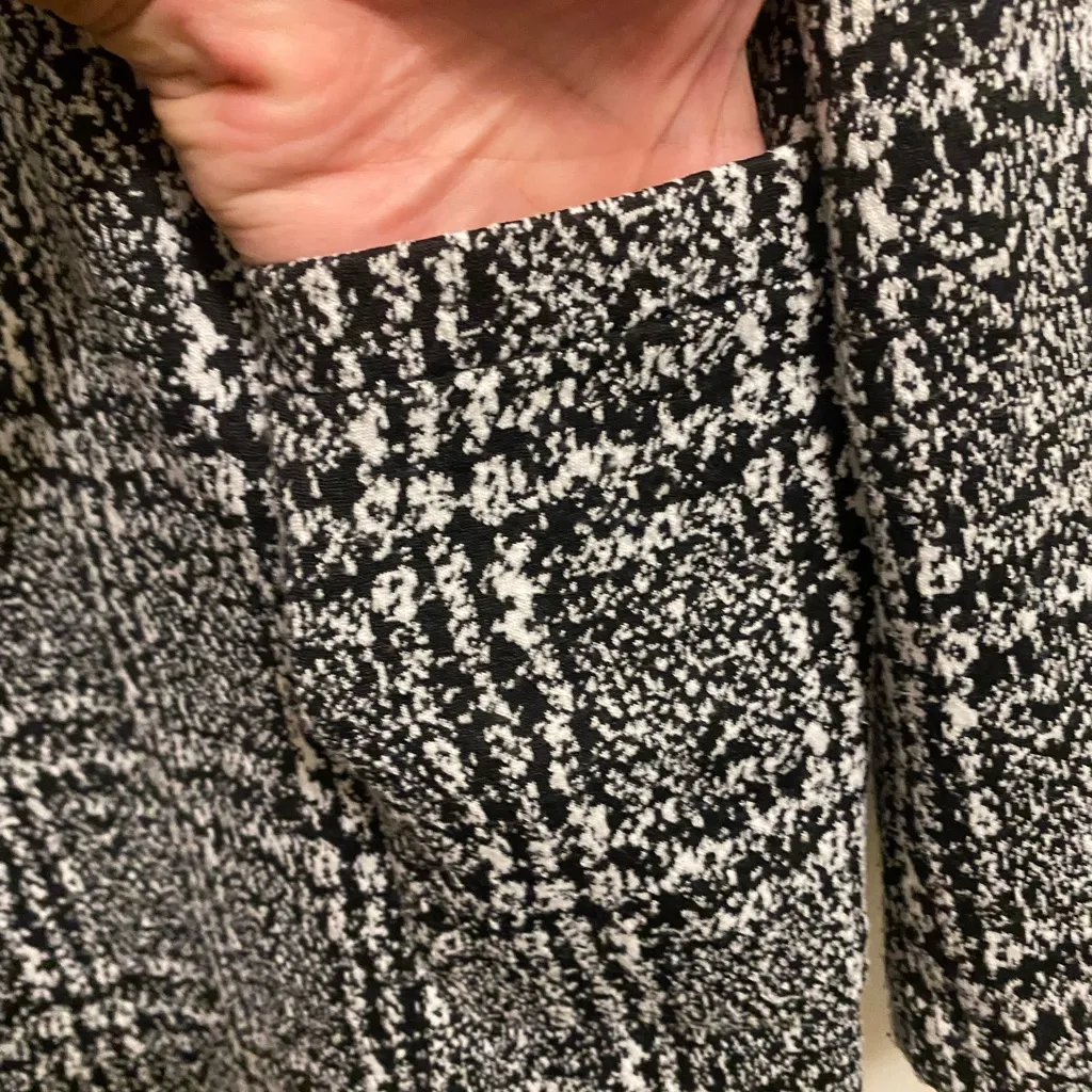 Sugar Rain Womens Long Knit Coat Jacket L 44” Black & White No Closure Size L - Image 4