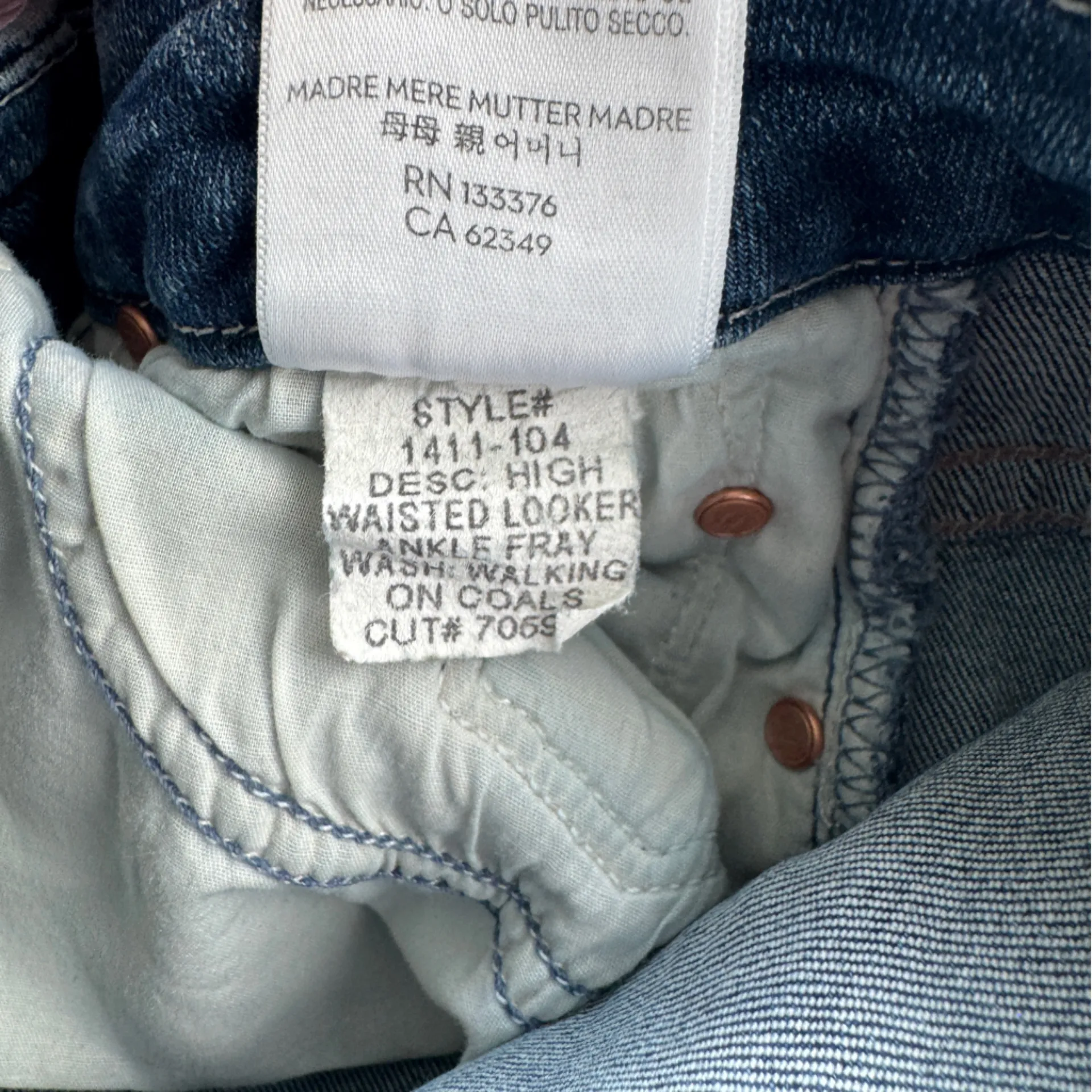 MOTHER High Waisted Looker Ankle Fray Jeans Walking on Coals Size 24 Blue - Image 10