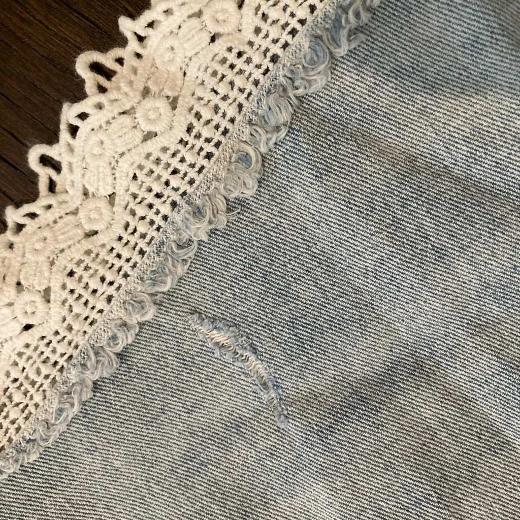 Free People Lace Trim Jean Shorts | Light Wash Festival Denim | Size 28 - Image 4