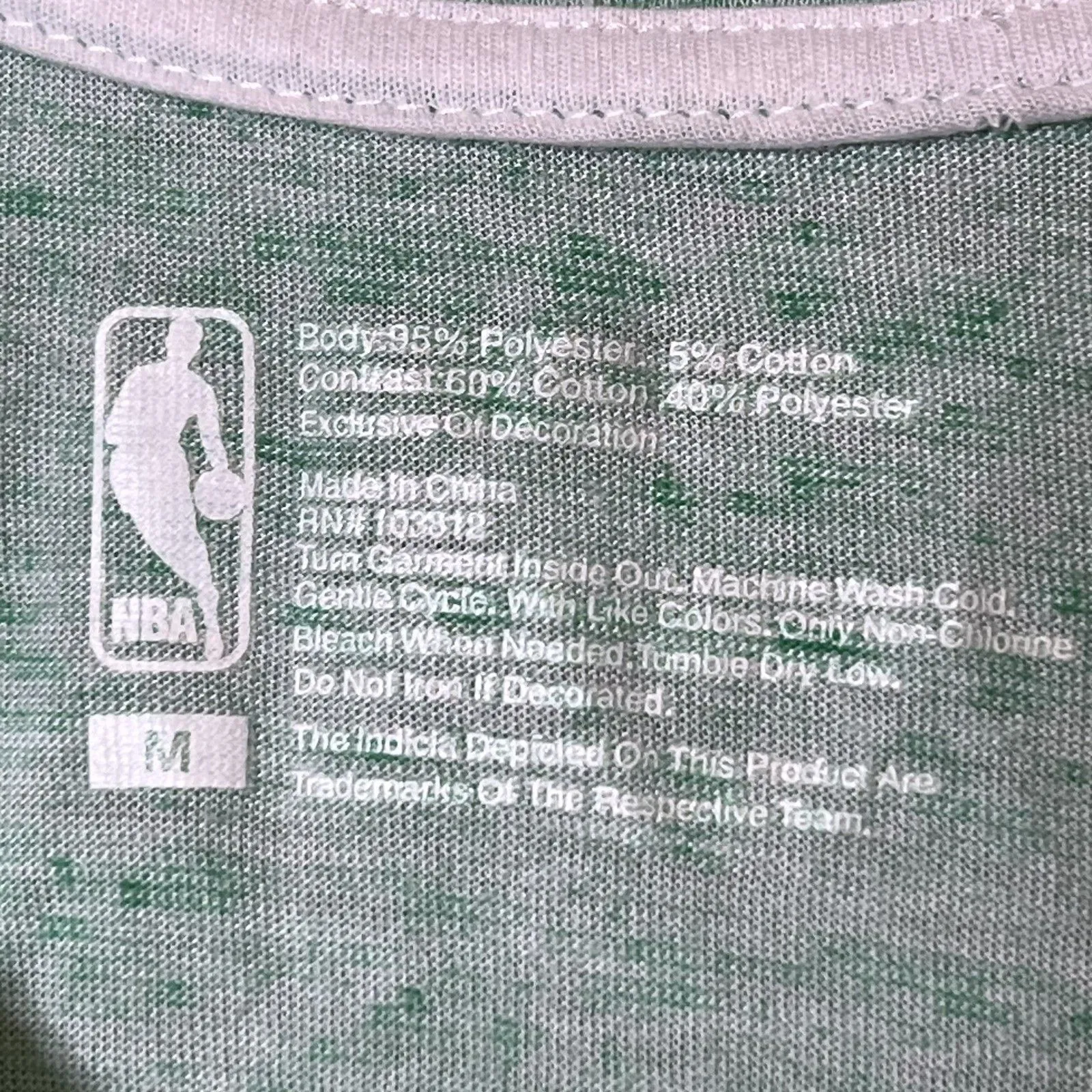 NBA Boston Celtics Shirt Womens Medium Green NBA Basketball V Neck Short Sleeve - Image 9