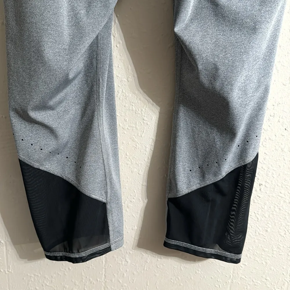 All in motion capri leggings - Image 8