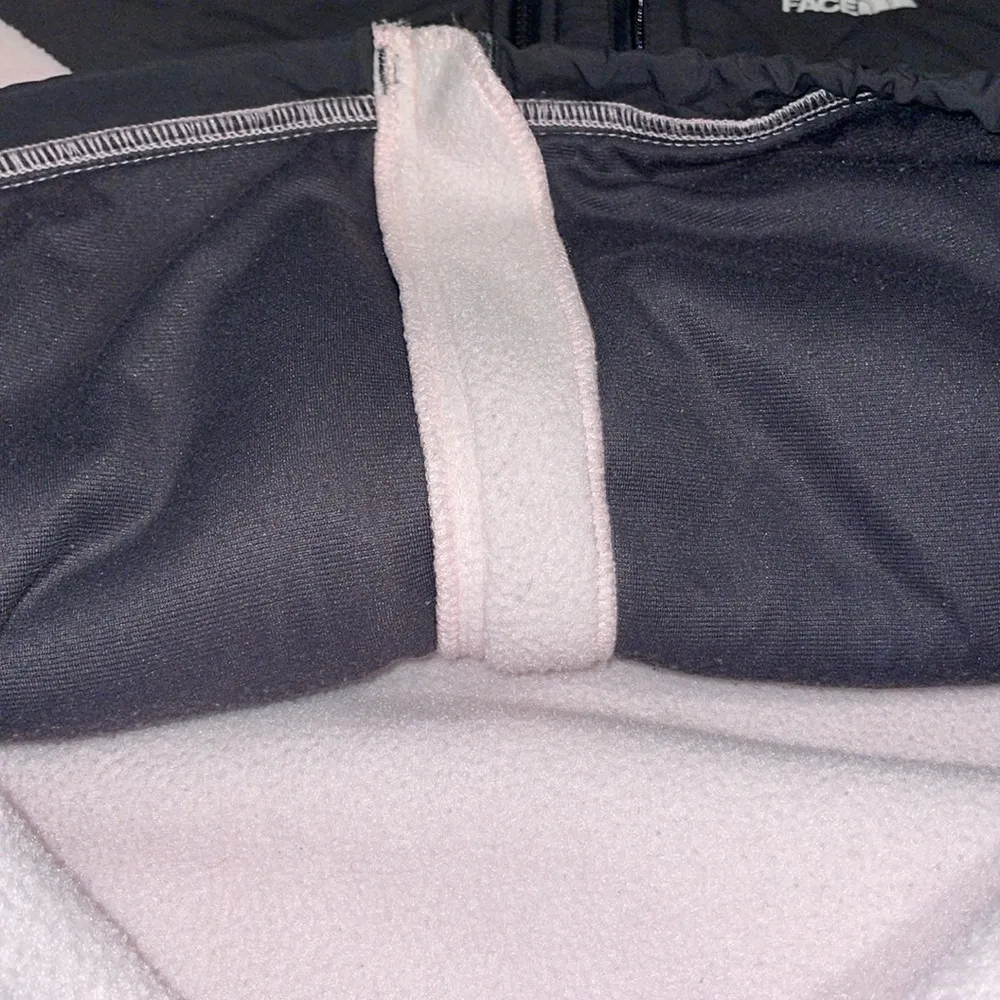 The north face pink and grey jacket - Image 4