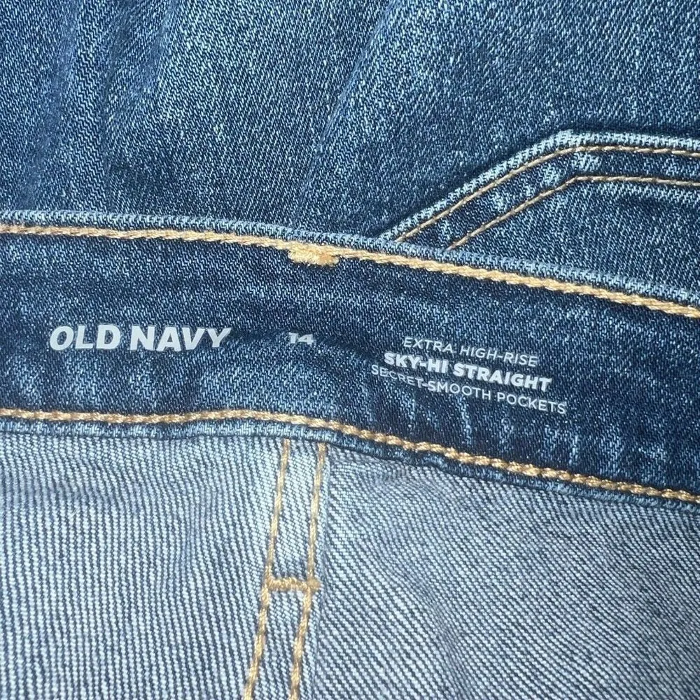 Old Navy Blue Jeans Womens Size 14 Sky Hi Straight Denim Button Fly Distressed - Image 6