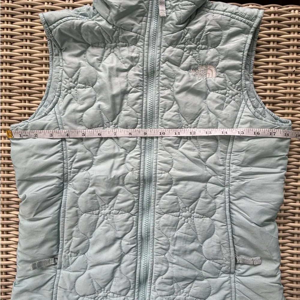 The North Face Quilted Puffer‎ Vest small athleisure layered transitional winter - Image 11
