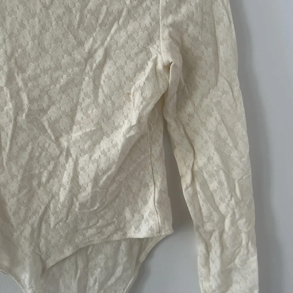 Open Edit Ivory White Long Sleeve Mock Neck Floral Lace Bodysuit Size Medium - Image 6