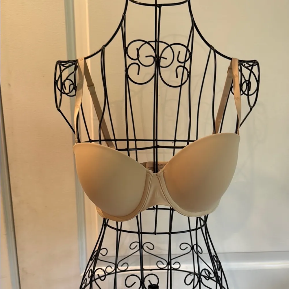 Ralph Lauren Luxe convertible strapless bra Size undefined - Image 2