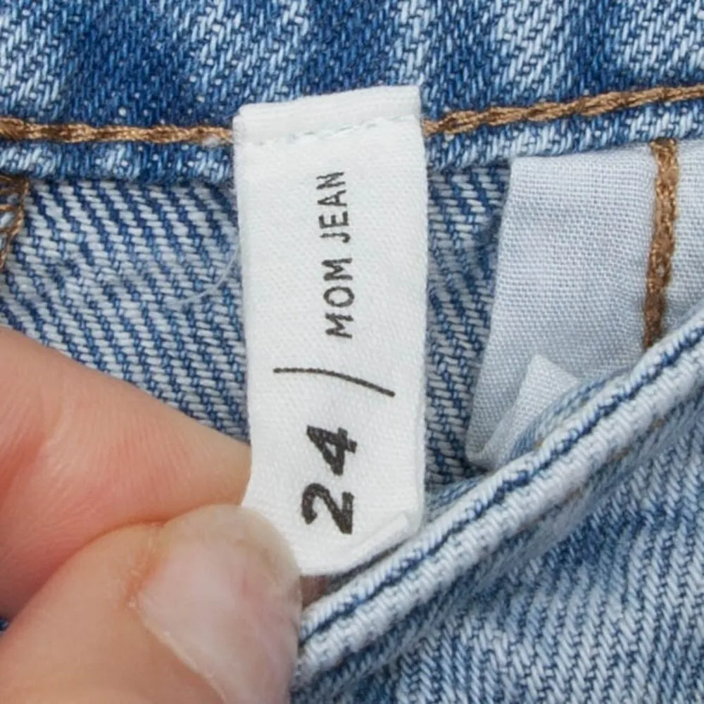 PacSun  Distressed Light Wash Mom Jeans Womens Size 24 - Image 7