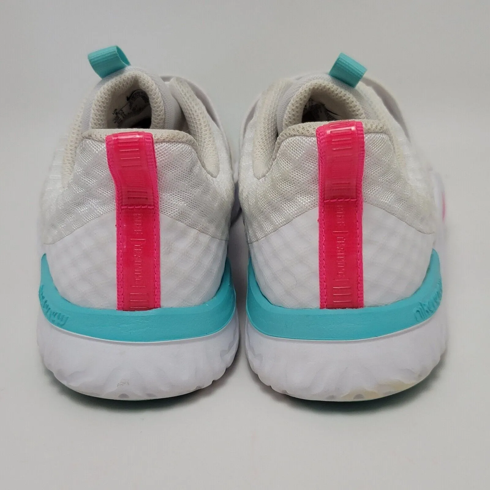 Nike Renew In Season TR9 White Multicolor Sneakers Shoes Womens Sz 8 CW7022-100 - Image 2