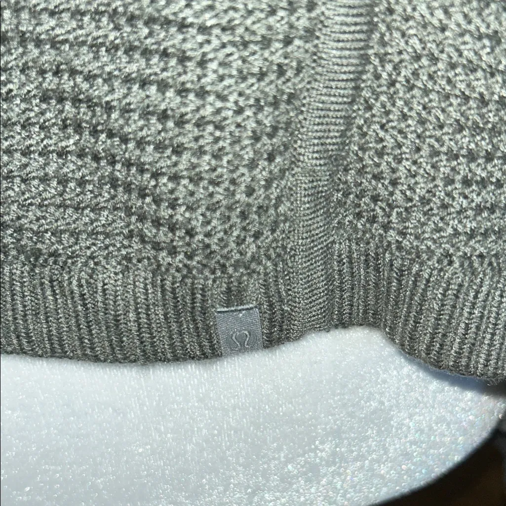 Lululemon  athletica grey  Poncho - Image 7