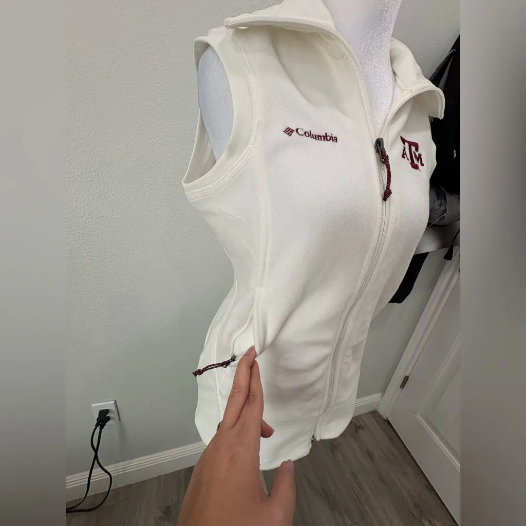 Columbia Texas A&M Aggies Cream Fleece Vest with Embroidered Details Size S - Image 5