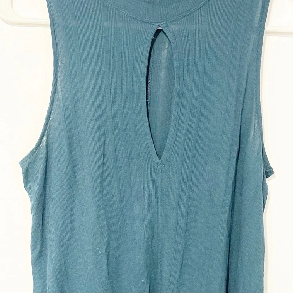 Free People We The Free Women's XS Green Faye Keyhole Neck Cut-Out Ribbed - Image 2