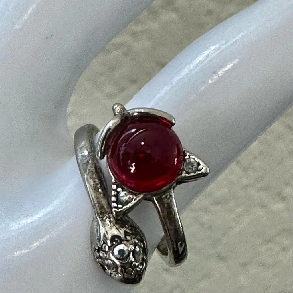 Silver tone Red Cabochon Fox snake Ring - Image 2