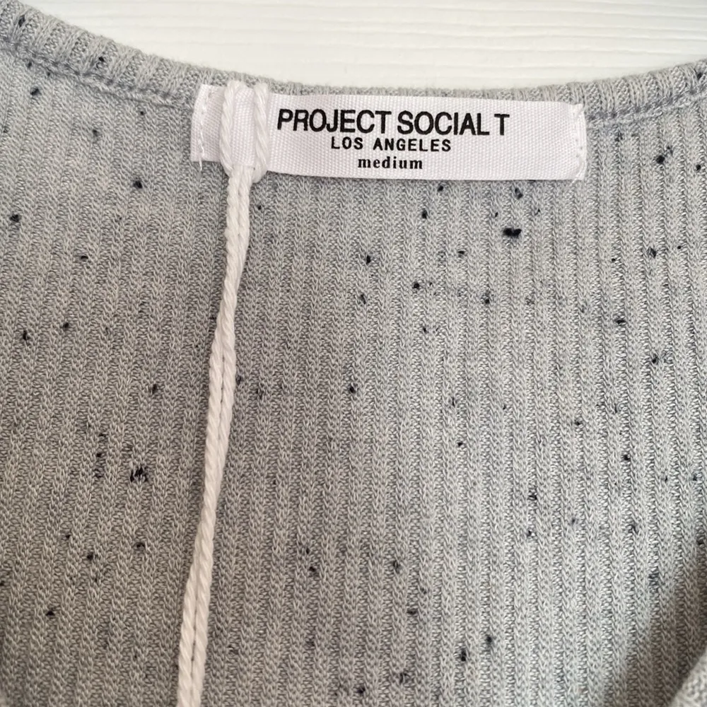 Project Social T short sleeve keyhole neck tee size medium - Image 2