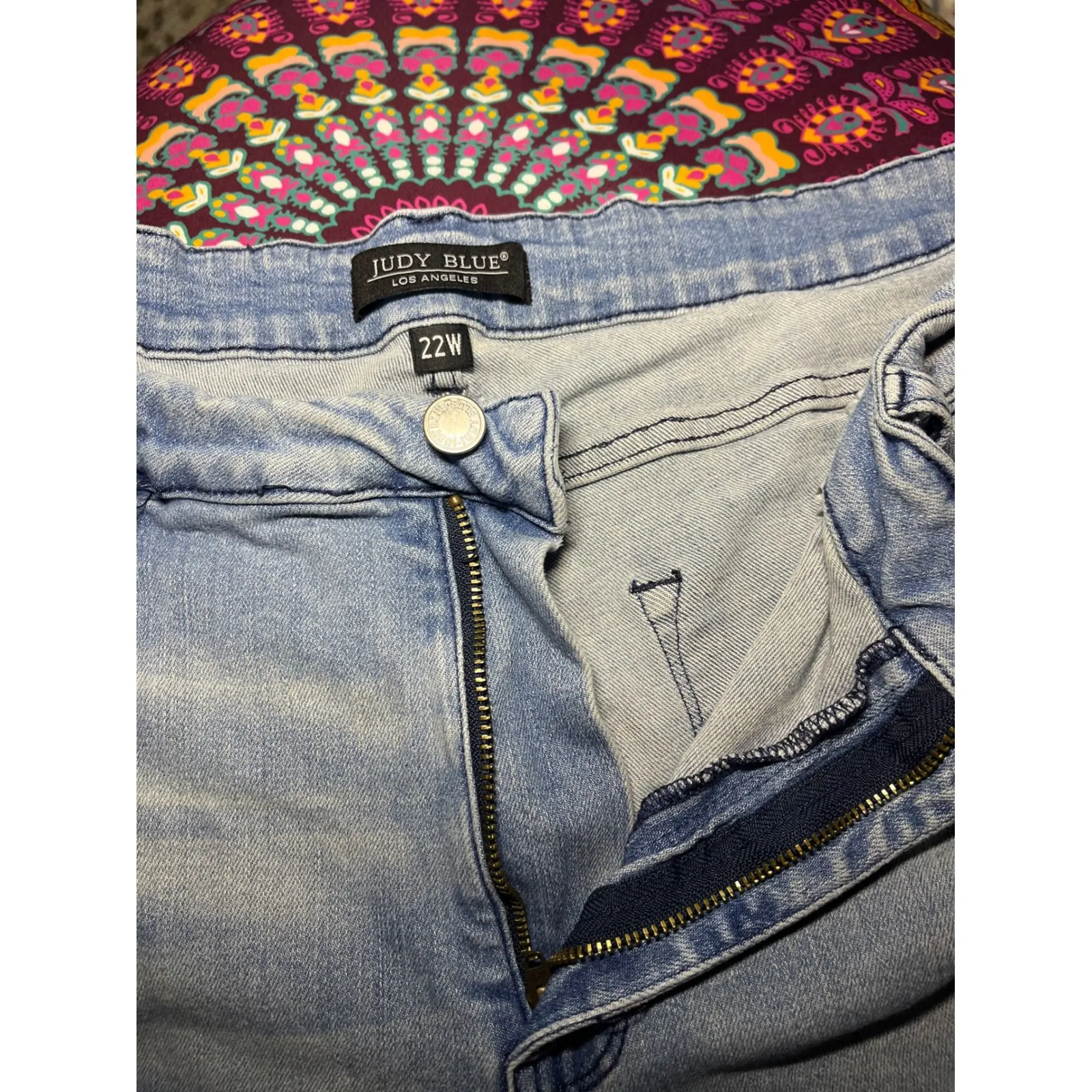 Judy Blue Women's Jeans Distressed Light Wash Cropped Flare Wide Leg Size 22W - Image 6