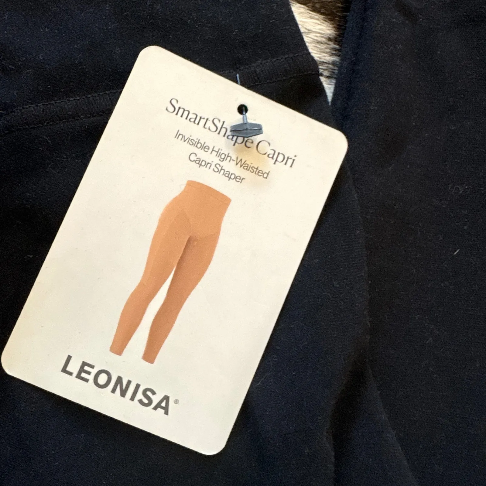 LEONISA SmartShape Capri Invisible High-Waisted Capri Shaper Size Small - Image 5