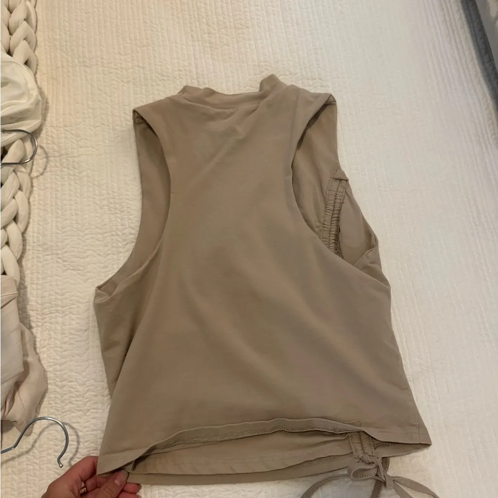 superdown Beige Ruched Tank Top - Image 6