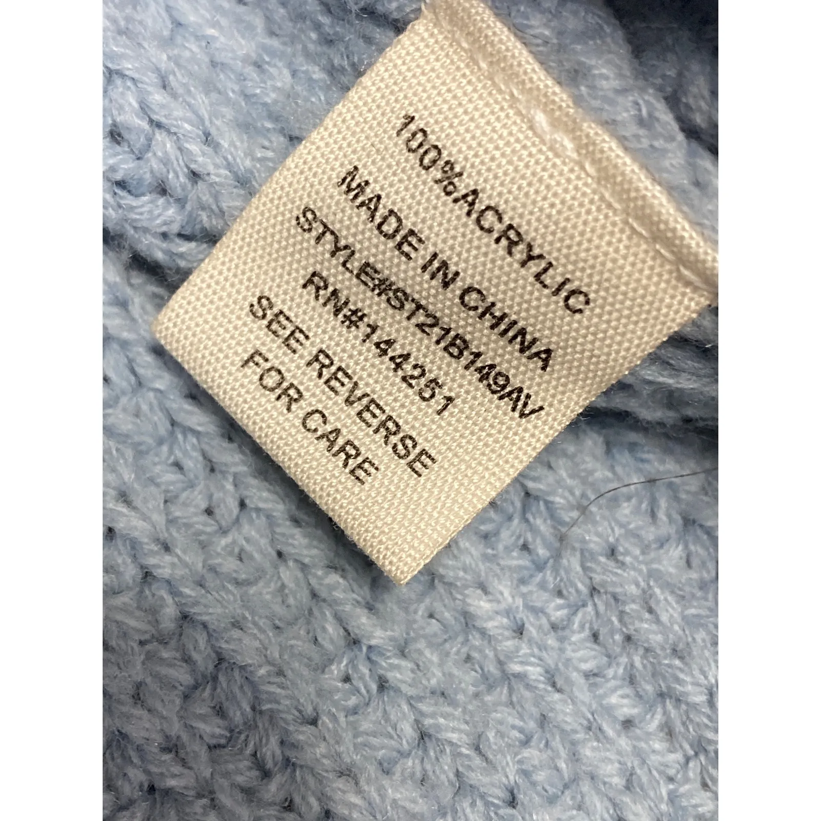 Moon & Madison Women's Blue Eyelet V - Image 4