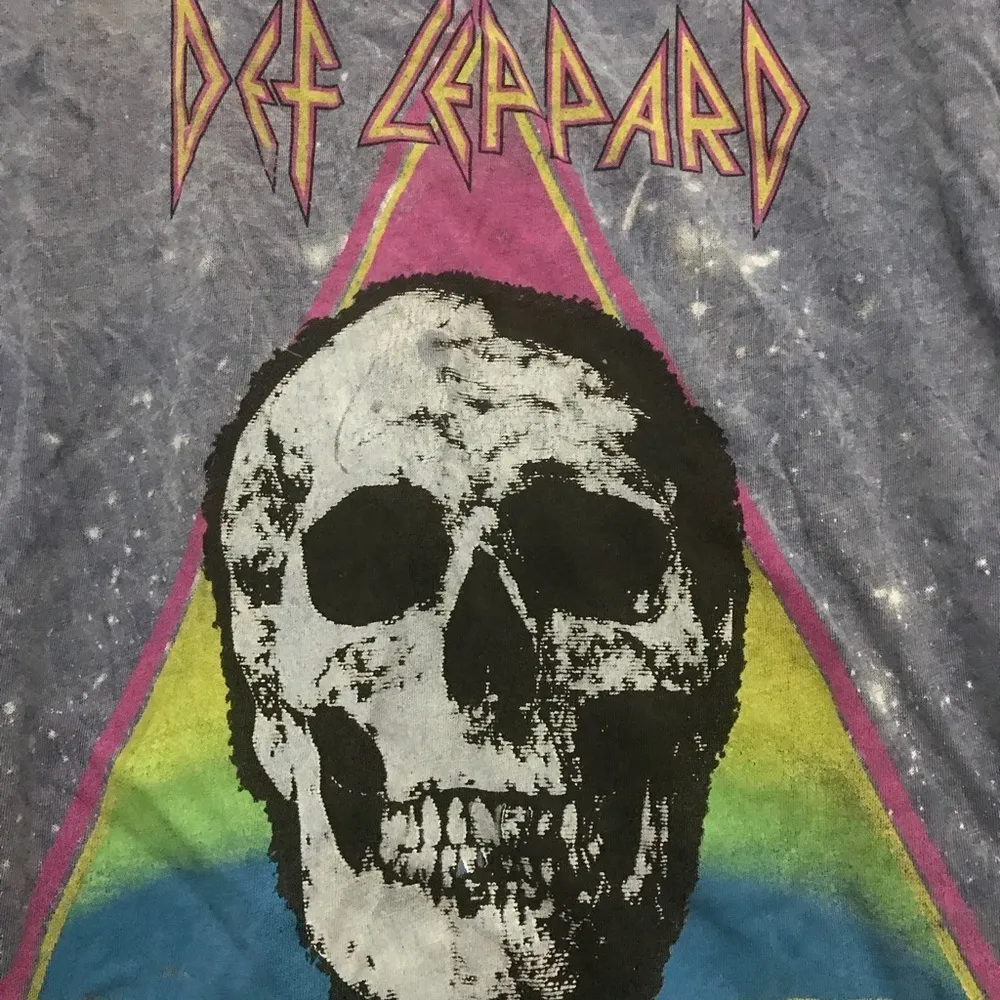 Def Leppard Size Small Tee never worn - Image 5