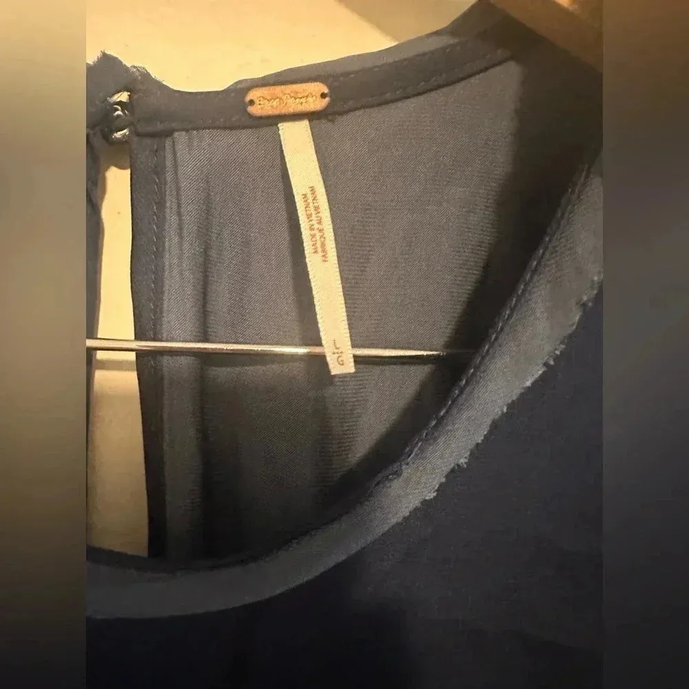 Free People Remi Crop Top in Smokey Saphire Navy Blue‎ Sz L - Image 5