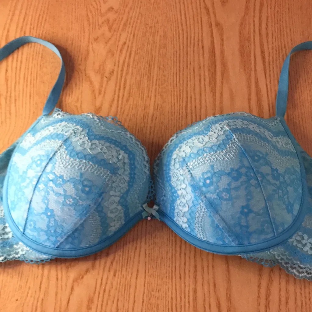 Victoria’s Secret Lacey Underwired Padded Bra Blue/Light Blue Size 32DD - Image 4