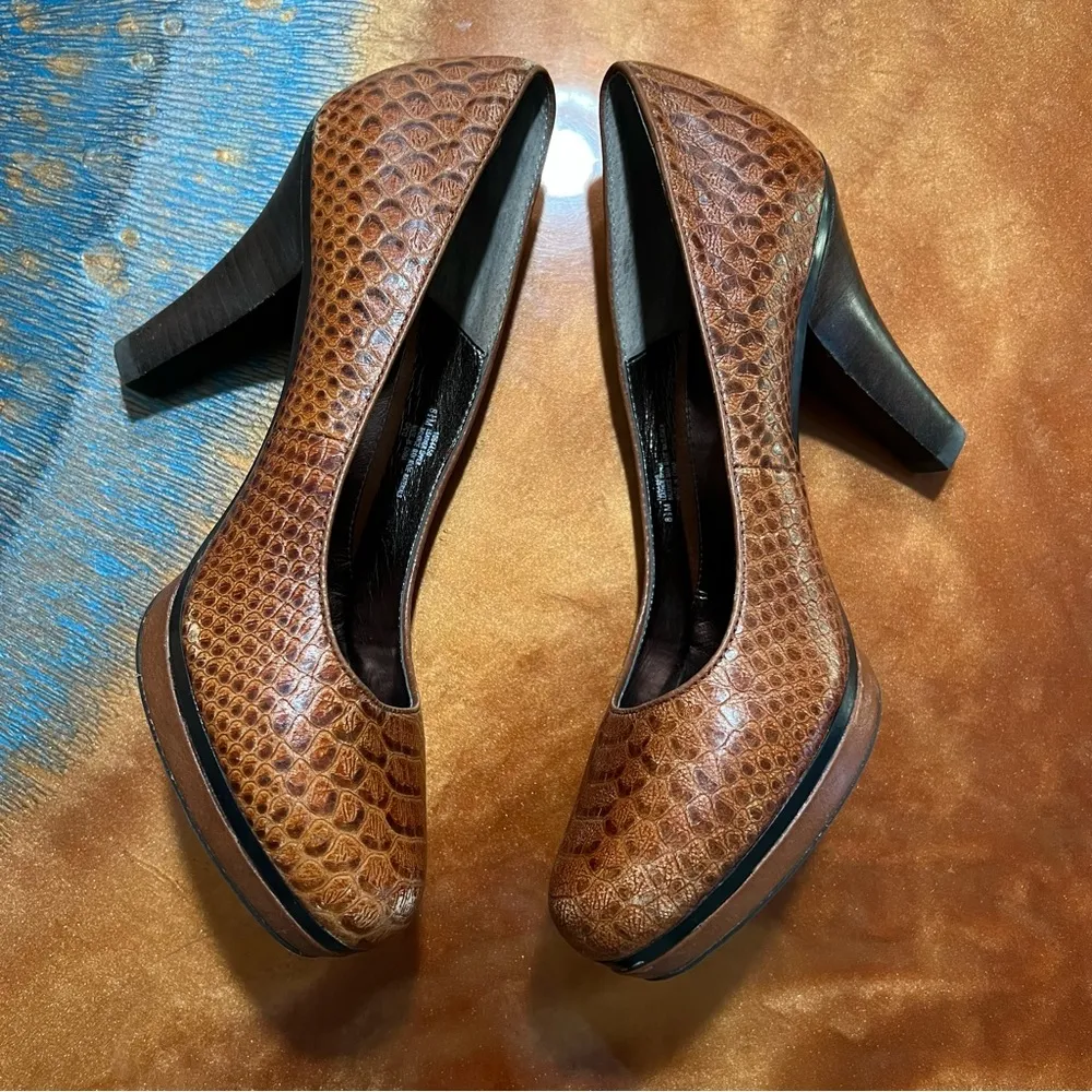 Sofft Brown Leather Platform Heels size 8.5 - Image 4
