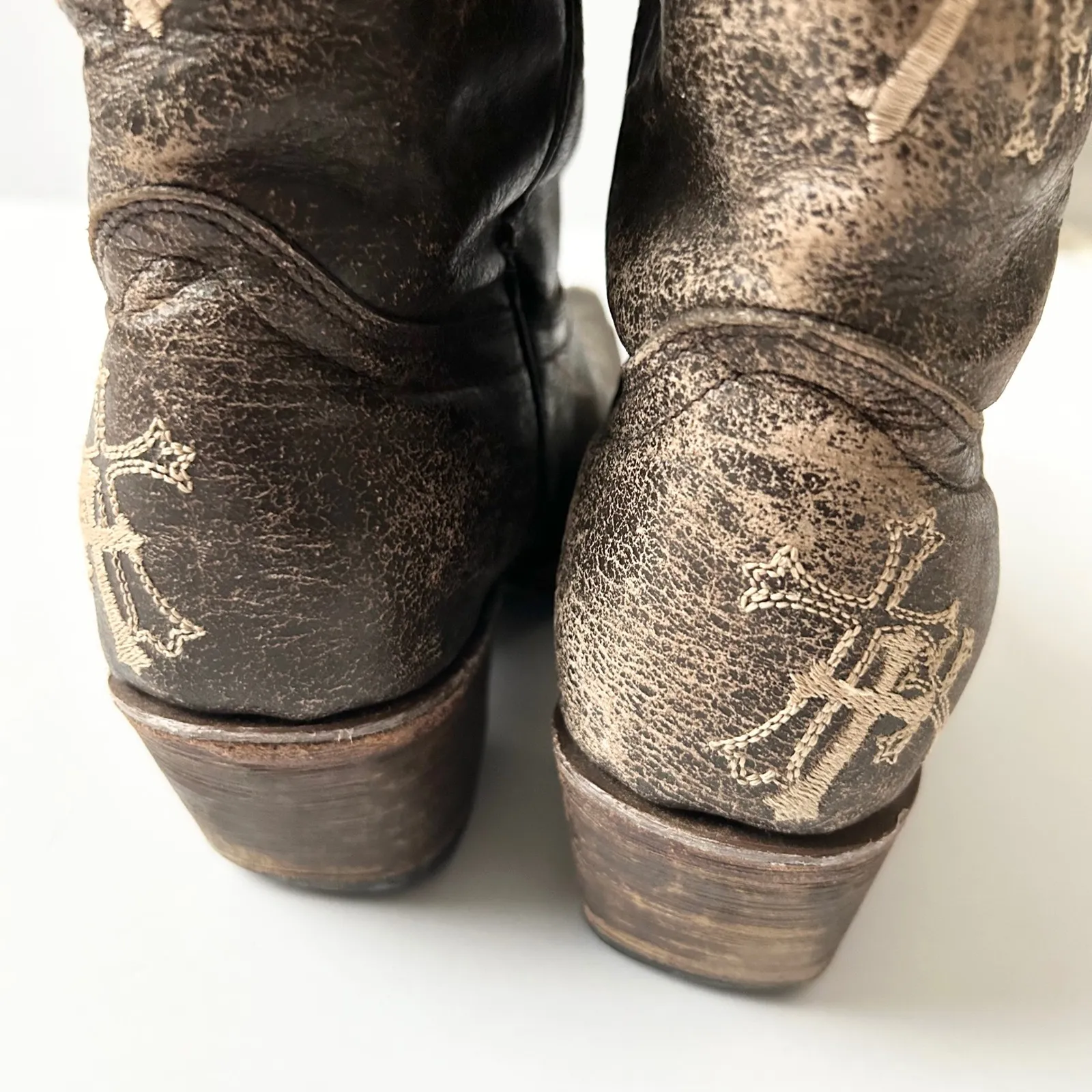 Circle G Womens Western Boots Brown Leather Cross Embroidery Square Toe Size 9 - Image 4