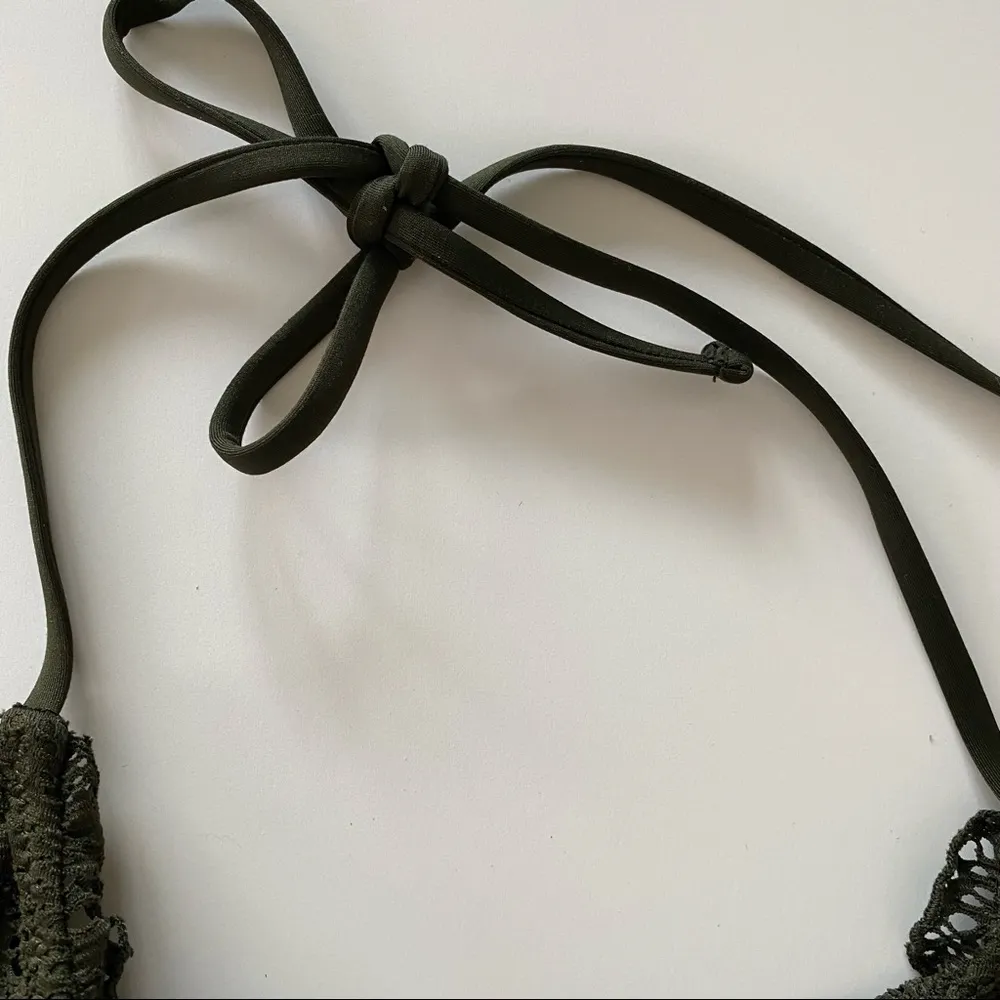 Mossimo Green Lace String Bikini Top Size Medium - Image 5