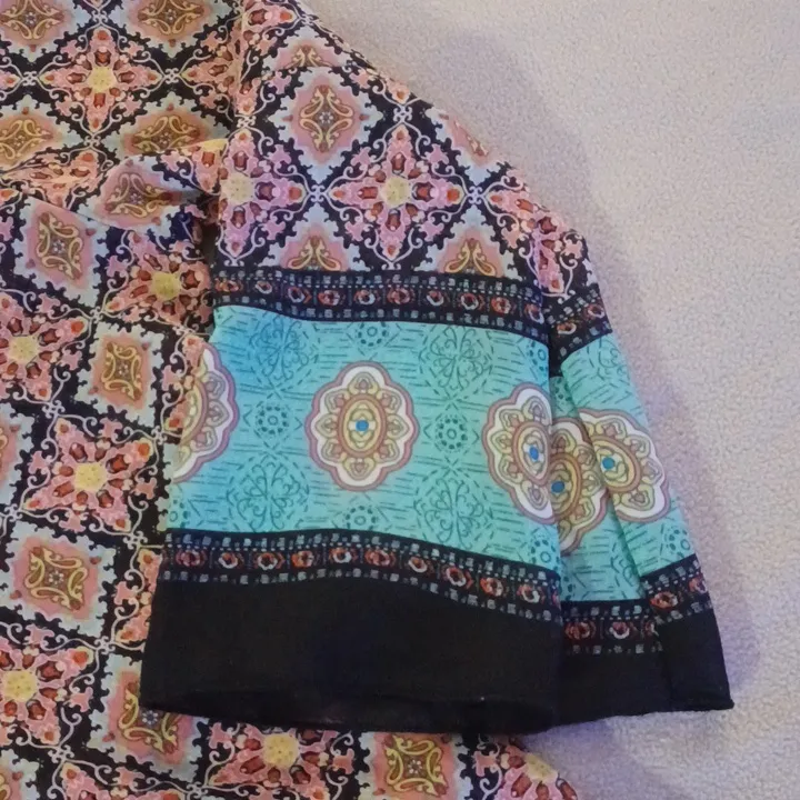 Dressbarn Blouse Women Size M Long Sleeve Flared Multi Color Sheer Top Pink Blue - Image 8